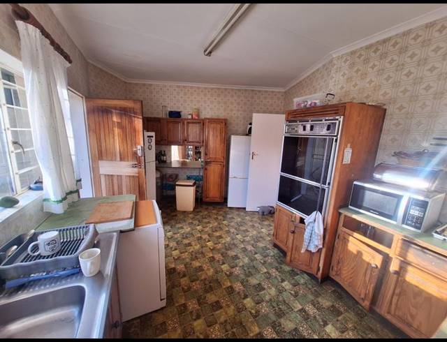 4 BEDROOM HOUSE FOR SALE IN KIBLER PARK